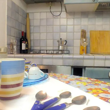 With One Bedroom In With Wonderful Mountain View Enclosed Garden And Wifi 28 Km From The Beach Apartment Jesi